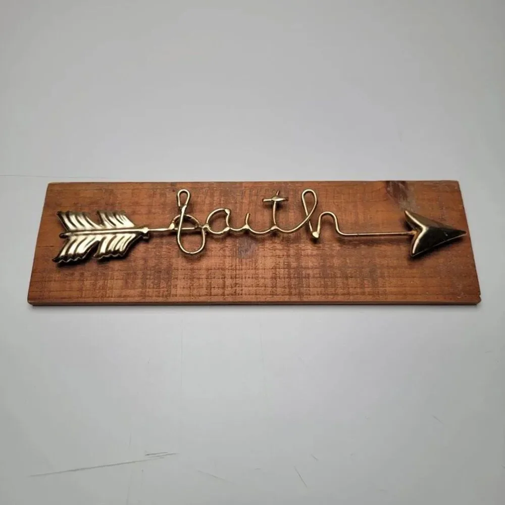 Rustic Wood Faith Arrow Wall Decor Sign Gold Metal Wire Art Christian Farmhouse